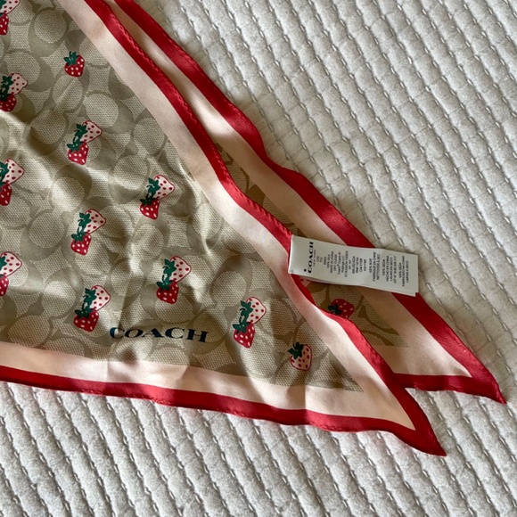 Rare Coach Signature Canvas with Strawberry Print Silk Scarf - Picture 4 of 5